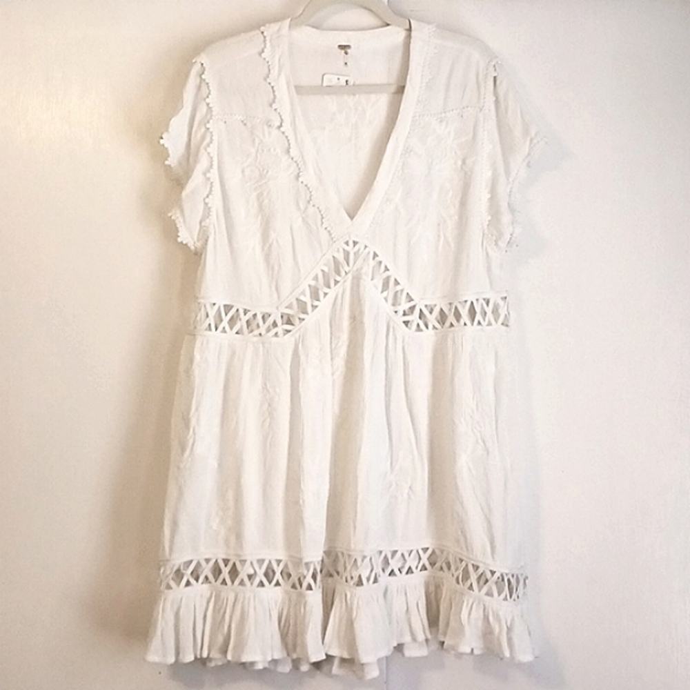 Free People "Marissa" Mini Dress in Size XS (NWT) Inner Slip/Lining Missing